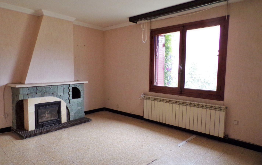 11-34 IMMOBILIER : Maison / Villa | AIGNE (34210) | 181 m2 | 99 000 € 