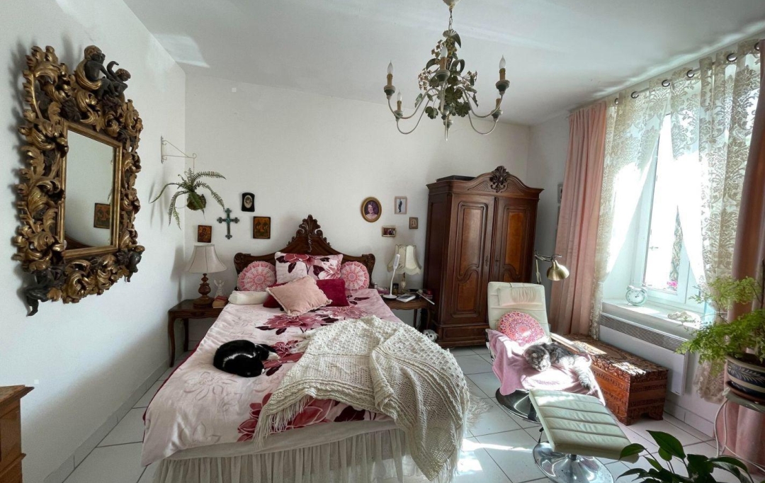 11-34 IMMOBILIER : House | HOMPS (11200) | 348 m2 | 219 000 € 