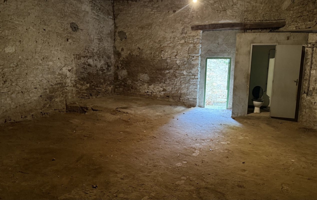 11-34 IMMOBILIER : House | SIRAN (34210) | 85 m2 | 76 000 € 