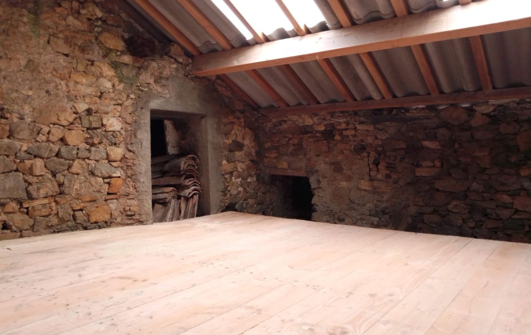 11-34 IMMOBILIER : Maison / Villa | MINERVE (34210) | 84 m2 | 126 000 € 