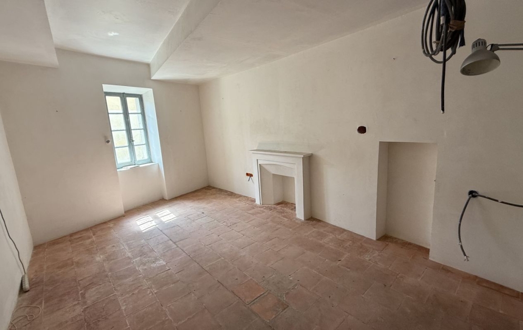 11-34 IMMOBILIER : Maison / Villa | AZILLANET (34210) | 180 m2 | 59 000 € 