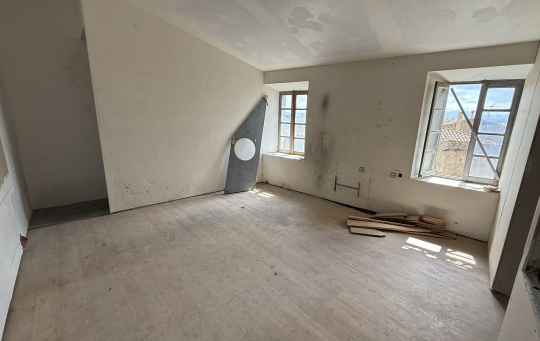 11-34 IMMOBILIER : Maison / Villa | AZILLANET (34210) | 180 m2 | 59 000 € 