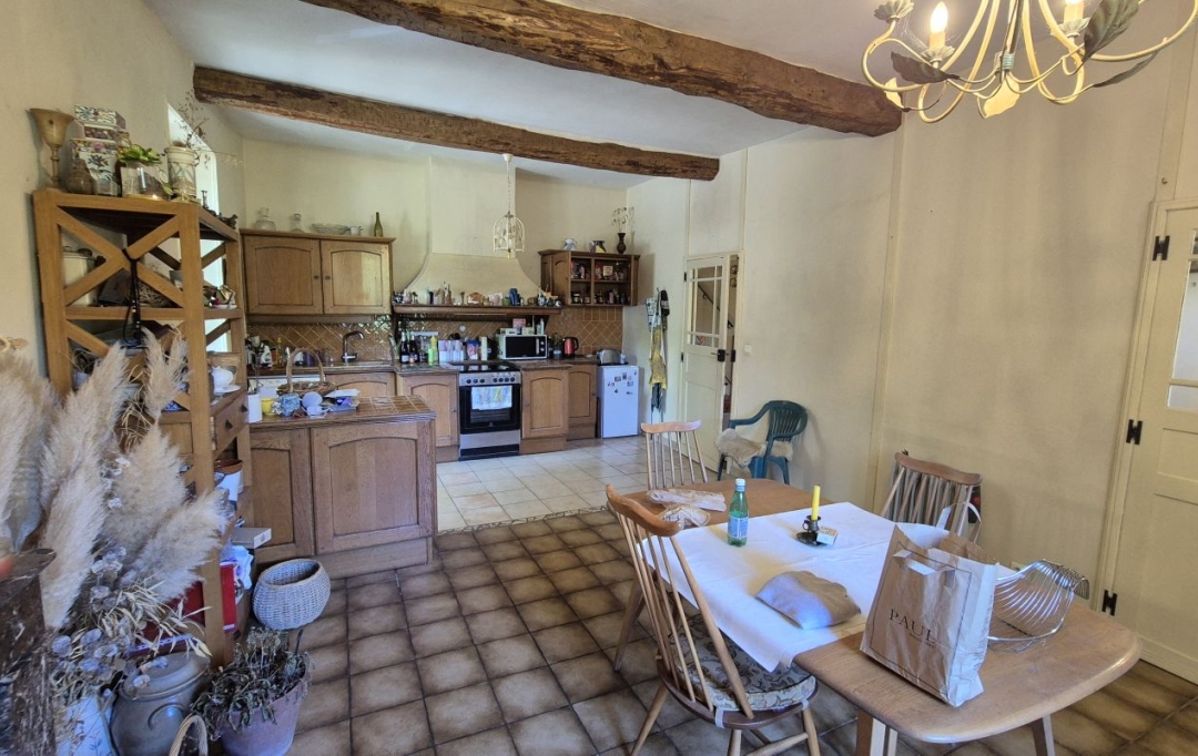 11-34 IMMOBILIER : Maison / Villa | CASSAGNOLES (34210) | 207 m2 | 219 000 € 