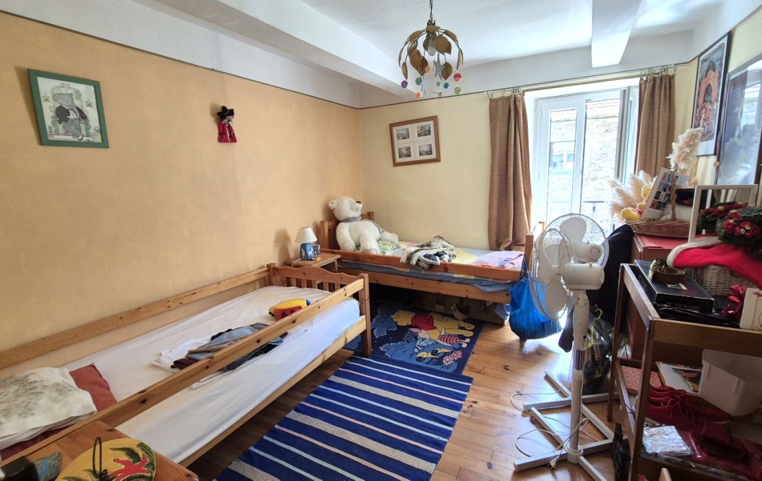 11-34 IMMOBILIER : Maison / Villa | CASSAGNOLES (34210) | 207 m2 | 219 000 € 