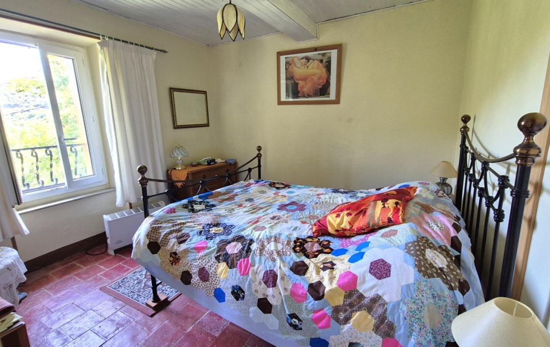 11-34 IMMOBILIER : Maison / Villa | CASSAGNOLES (34210) | 207 m2 | 219 000 € 