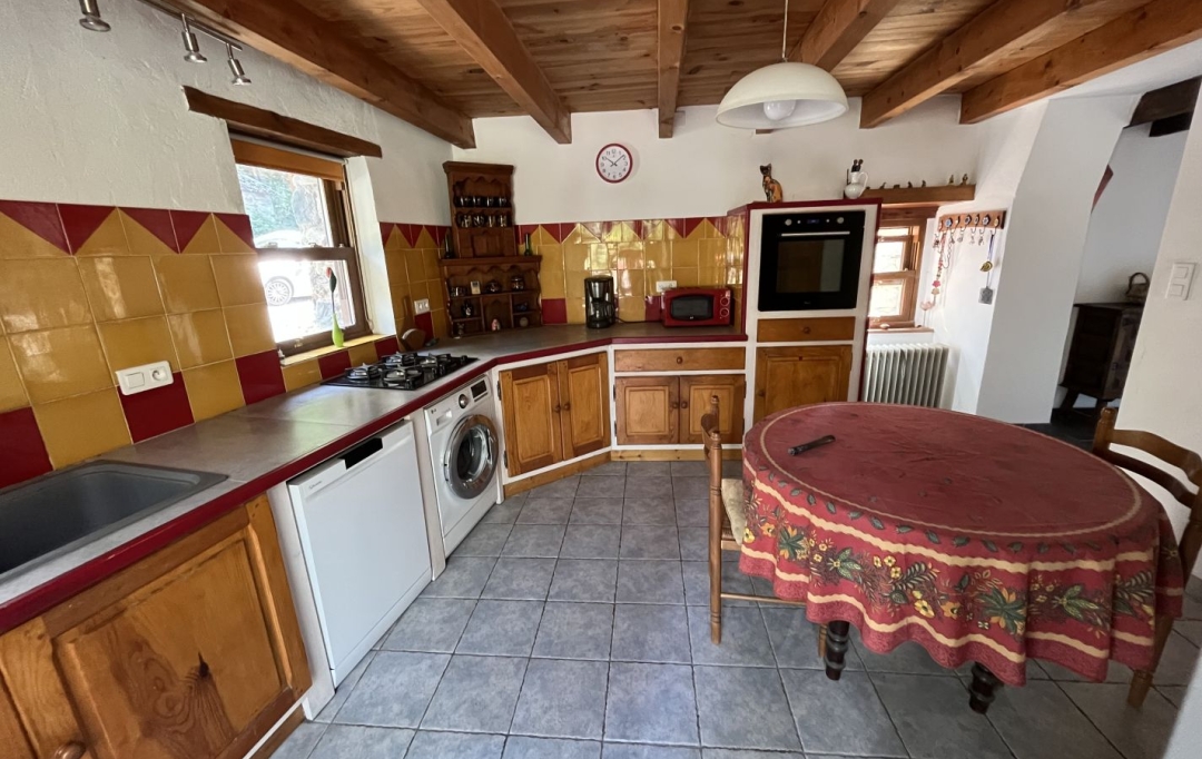 11-34 IMMOBILIER : Maison / Villa | BOISSET (34220) | 111 m2 | 185 000 € 