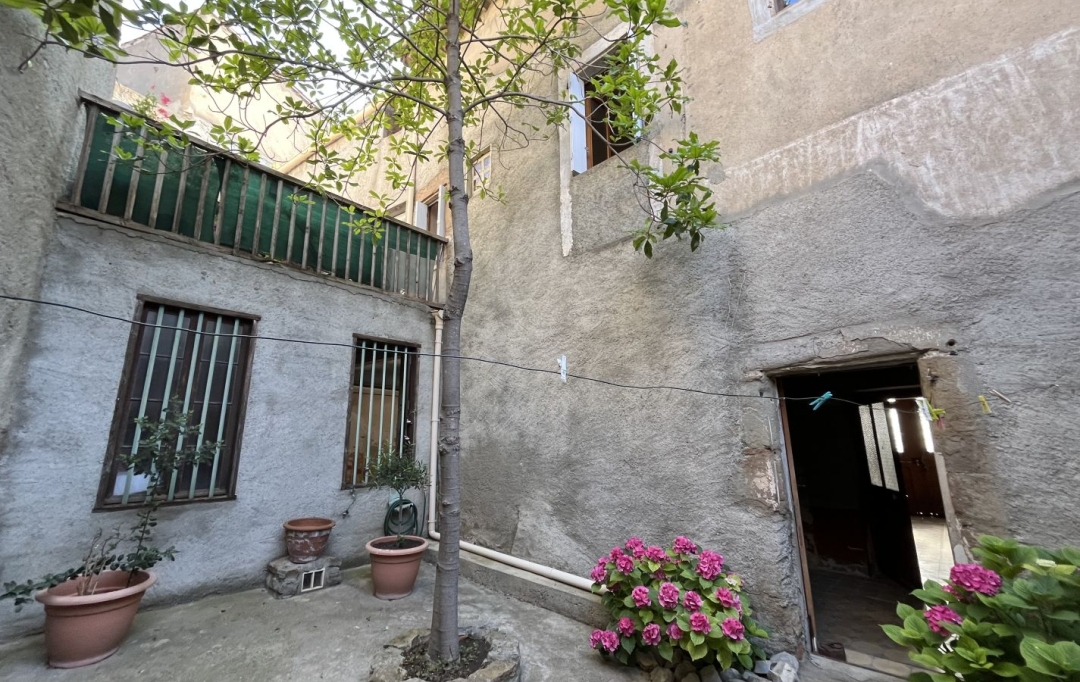 11-34 IMMOBILIER : House | OLONZAC (34210) | 240 m2 | 269 000 € 