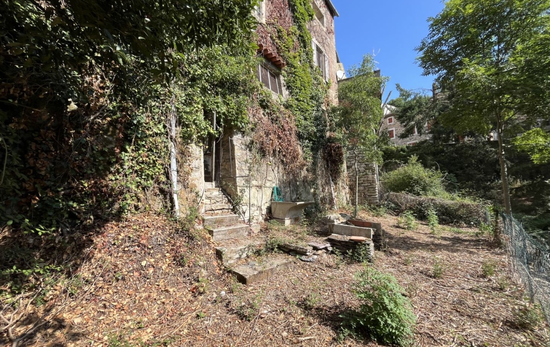 11-34 IMMOBILIER : Maison / Villa | CASSAGNOLES (34210) | 178 m2 | 107 000 € 