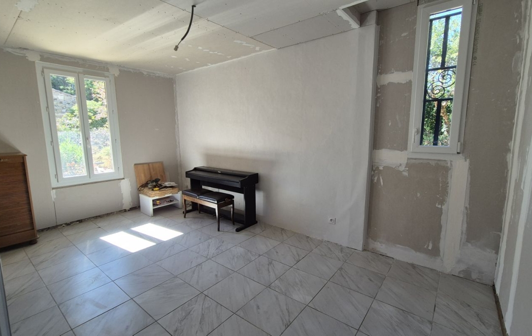 11-34 IMMOBILIER : House | FELINES-MINERVOIS (34210) | 211 m2 | 138 000 € 