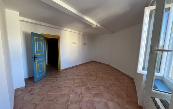 Maison SIRAN 127 m2 129 000 € Maison SIRAN 127 m2 129 000 €