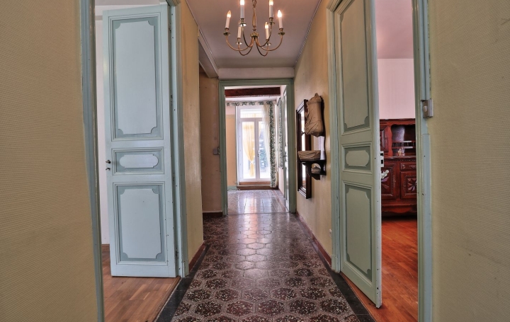 Maison   HOMPS  155 m2 188 000 € 