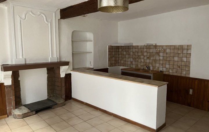 Maison de village AZILLE 71 m2 66 000 € Maison de village AZILLE 71 m2 66 000 €